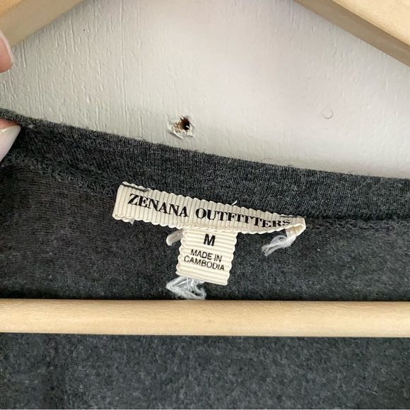 Gray & White Long Sleeve Stripped Tee - Picture 3 of 4